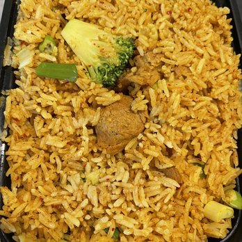 Coconut Thai - Curry Fried Rice, no eggs, peas, or carrots. Added broccoli and mock duck. Not good; lacked flavor. - Thai Near Me - Edina, Minnesota