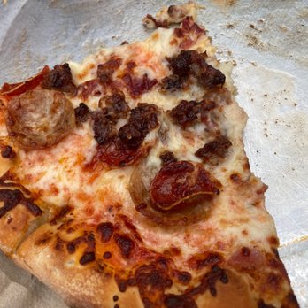 THE LOOP RESTAURANT - Meat pizza - Pizza Near Me - Fernandina Beach, Florida THE LOOP RESTAURANT - Meat pizza - Pizza Near Me - Fernandina Beach, Florida