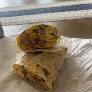 Roberto's Taco Shop - Good start to the weekend! And other than getting all the ingredients wrong it was still delicious - Mexican Near Me - Solana Beach, California