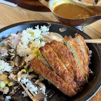 Sizzling Lunch - Pork Katsu, Green Onions, Red Onions, Corn and Mushrooms with Curry Sauce. - Teppanyaki Near Me - Fremont, California
