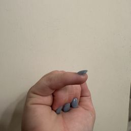 Thick application of dip on my pinky nail. Thick application of dip on my pinky nail.