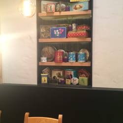 Bakkerij Lowie - Mooie verzameling blikken.