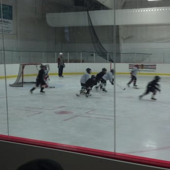Mandt Community Center - Ice hockey scrimage - Skating Rinks Near Me - Stoughton, Wisconsin Mandt Community Center - Ice hockey scrimage - Skating Rinks Near Me - Stoughton, Wisconsin