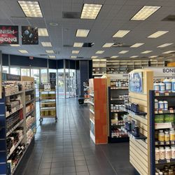 The Vitamin Shoppe - Aisles
