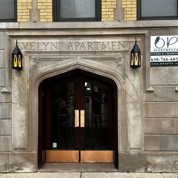 Evelyn Apartments - Apartments Near Me - Oak Park, Illinois Evelyn Apartments - Apartments Near Me - Oak Park, Illinois