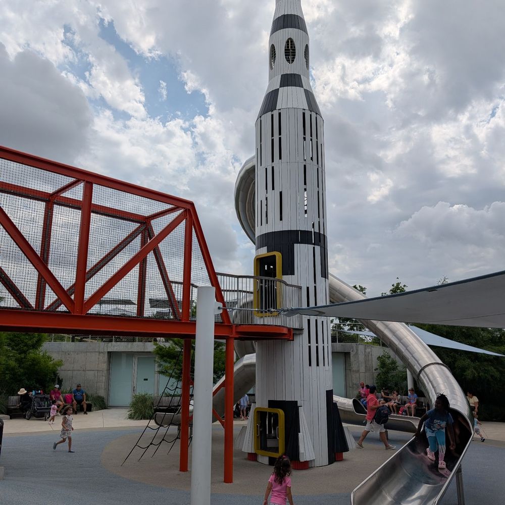 Space Park! Space Park!
