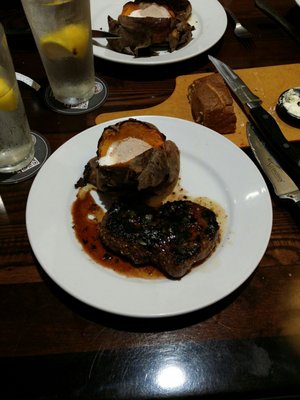 LongHorn Steakhouse by null