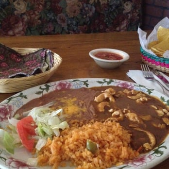 Toro Viejo - Chicken molè lunch spec. $7.49 - Mexican Near Me - Coeur D Alene, Idaho Toro Viejo - Chicken molè lunch spec. $7.49 - Mexican Near Me - Coeur D Alene, Idaho