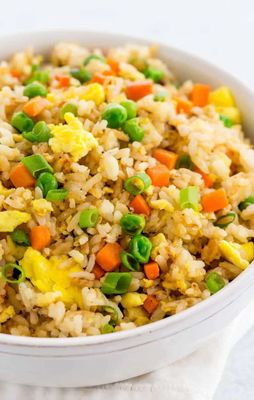 China Dragon by null