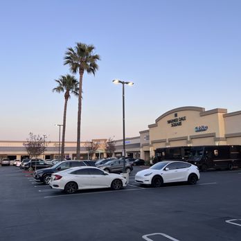 Warner Dale Square - Shopping Centers Near Me - Huntington Beach, California Warner Dale Square - Shopping Centers Near Me - Huntington Beach, California