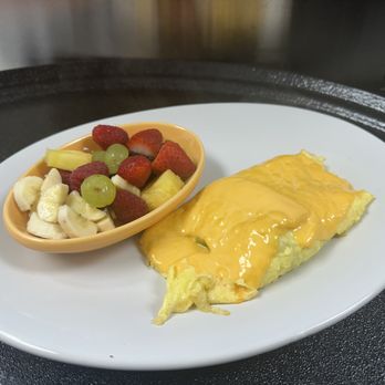 Papa Wally’s Cafe - Cheese omelette with fruit - Breakfast & Brunch Near Me - Bradenton, Florida Papa Wally’s Cafe - Cheese omelette with fruit - Breakfast & Brunch Near Me - Bradenton, Florida