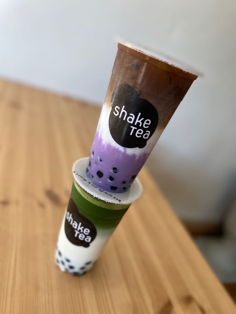 Shake Tea Logo
