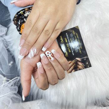 Tippi Nails Salon - Nail Salons Near Me - Hyde Park, Massachusetts