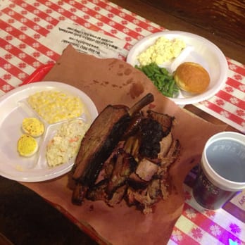 Black's Barbecue Lockhart - Way to start off a trip - Barbeque Near Me - Lockhart, Texas Black's Barbecue Lockhart - Way to start off a trip - Barbeque Near Me - Lockhart, Texas