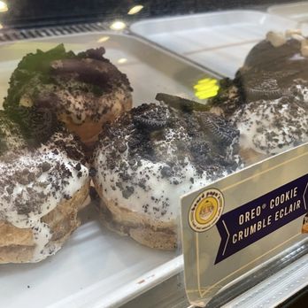 Beard Papa’s - Oreo Crumble Shell - Bakeries Near Me - Tempe, Arizona Beard Papa’s - Oreo Crumble Shell - Bakeries Near Me - Tempe, Arizona