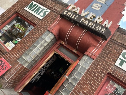 Mike's Chili Parlor by null