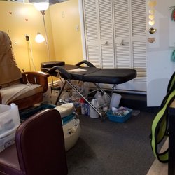 Deluxe Nail Salon