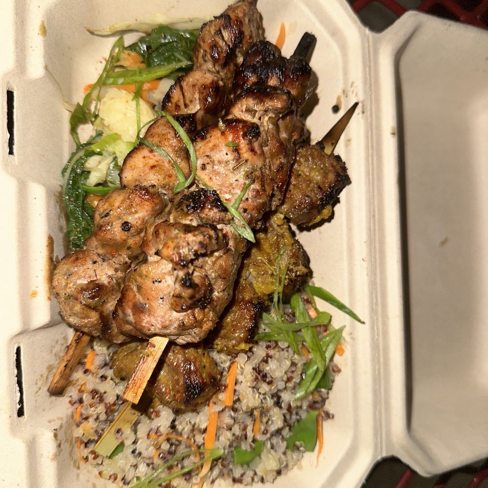 Block 40 Food Hall - Build Your Own Bowl with: Jerk chicken "jerkorean BBQ" Jamasian Lemongrass Beef Quinoa Steamed Veggies - Venues & Event Spaces Near Me - Hollywood, Florida Block 40 Food Hall - Build Your Own Bowl with: Jerk chicken "jerkorean BBQ" Jamasian Lemongrass Beef Quinoa Steamed Veggies - Venues & Event Spaces Near Me - Hollywood, Florida