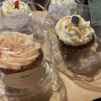 Crumbville - Beautiful Cupcakes - Vegan Near Me - Houston, Texas Crumbville - Beautiful Cupcakes - Vegan Near Me - Houston, Texas