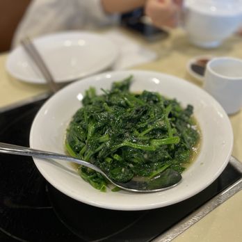 MingHin Cuisine - Pea Tips w/ Garlic - Seafood Near Me - Chicago, Illinois MingHin Cuisine - Pea Tips w/ Garlic - Seafood Near Me - Chicago, Illinois