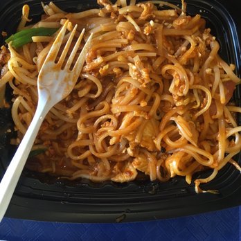 Thai Box - Chicken Pad Thai - Thai Near Me - Allen, Texas Thai Box - Chicken Pad Thai - Thai Near Me - Allen, Texas
