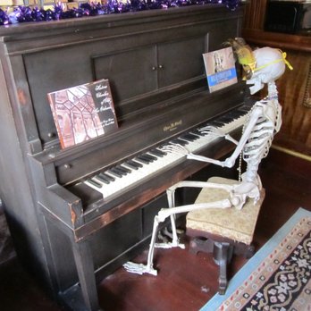 Hotel Villa Convento - Bu-Bu-Bu Bennie And The Jetsssss... - Hotels Near Me - New Orleans, Louisiana Hotel Villa Convento - Bu-Bu-Bu Bennie And The Jetsssss... - Hotels Near Me - New Orleans, Louisiana