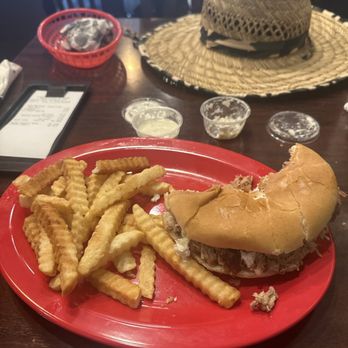 Lancaster's BBQ - Pulled pork sandwich - Barbeque Near Me - Huntersville, North Carolina Lancaster's BBQ - Pulled pork sandwich - Barbeque Near Me - Huntersville, North Carolina
