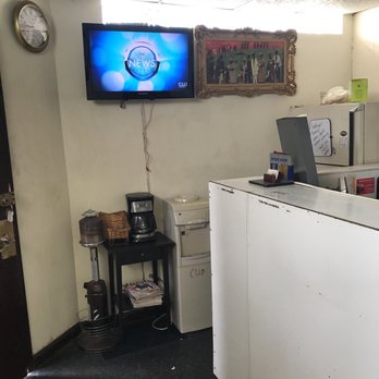 La Auto Service - Waiting area - Auto Repair Near Me - Baltimore, Maryland La Auto Service - Waiting area - Auto Repair Near Me - Baltimore, Maryland