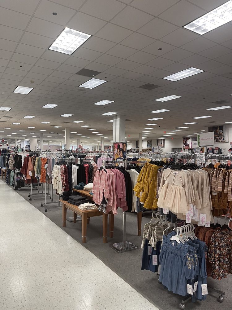 MARINE CORPS EXCHANGE - Updated March 2025 - 40 Photos & 16 Reviews