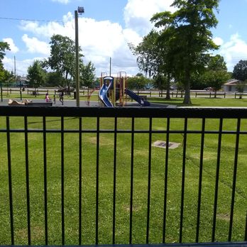 Mel Ott Park and Recreation Center - Mel Ott Park Playground - Recreation Centers Near Me - Gretna, Louisiana