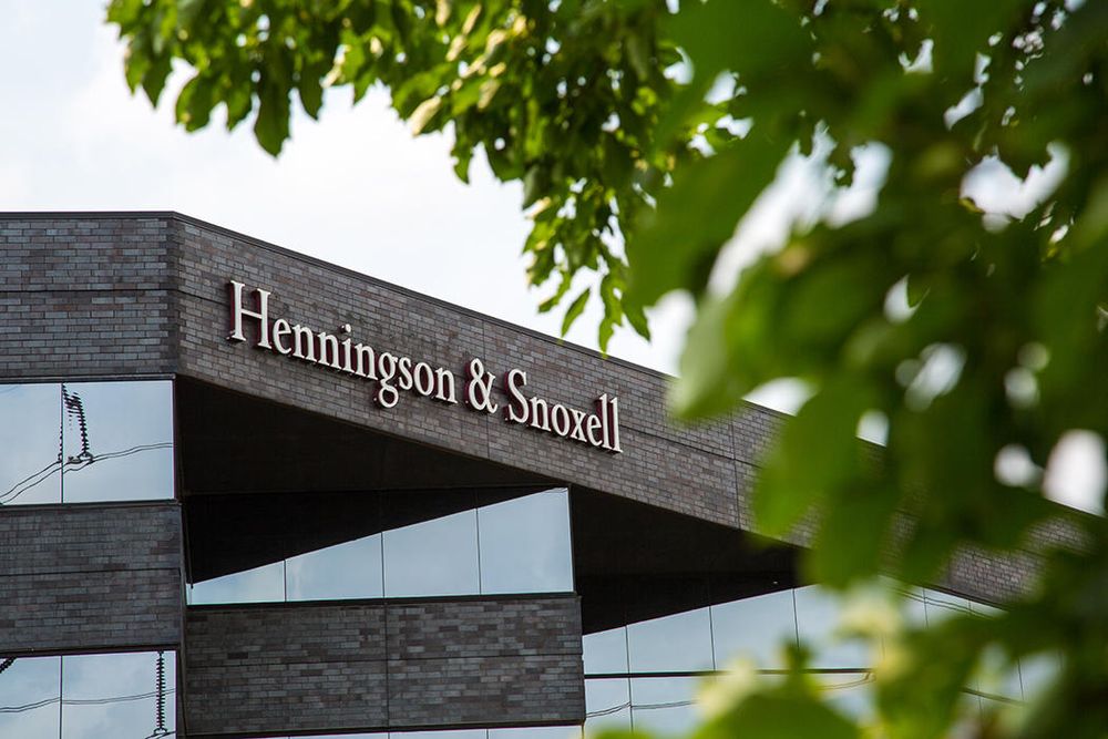 Henningson & Snoxell - divorce attorney in Maple Grove, MN