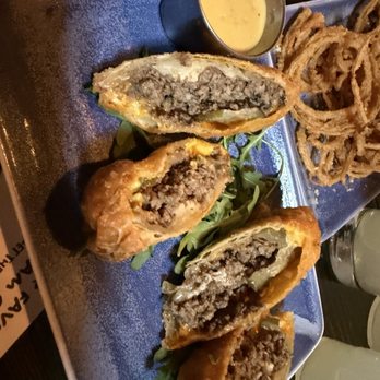 BLVD Grille - Gaming, Celler, & Cocktails - Cheeseburger Eggrolls - Wine Bars Near Me - Henderson, Nevada