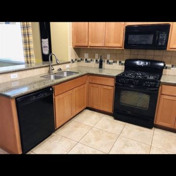 Belinda's Busy Bees Cleaning Service - Kitchen - Home Cleaning Near Me Belinda's Busy Bees Cleaning Service - Kitchen - Home Cleaning Near Me