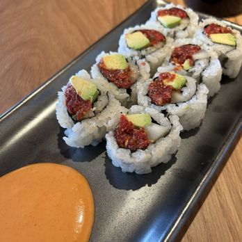 PLANTA Brentwood - Spicy Tuna Roll - Asian Fusion Near Me - Los Angeles, California PLANTA Brentwood - Spicy Tuna Roll - Asian Fusion Near Me - Los Angeles, California