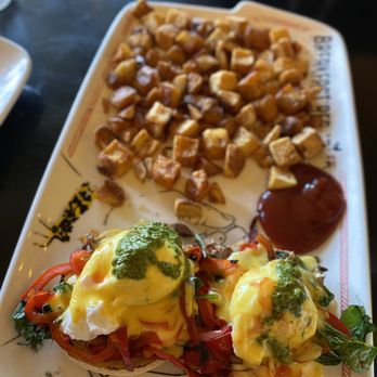Breakfast Republic - Mushroom & pesto egg Benedict - Breakfast & Brunch Near Me - Irvine, California