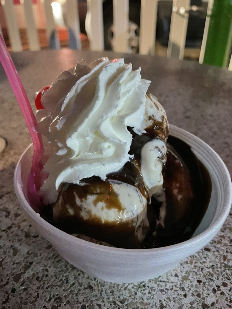 SMOOTHIES ON 7 DAIRY BAR Updated July 2024 45 Photos & 22 Reviews