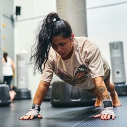 EVOLVE Kickbox & Fitness - Improve endurance with cardio workout classes in Las Vegas that members choose for high-energy sessions that support fat loss.