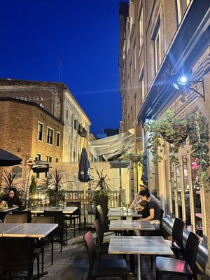 Le Don Restaurant by null