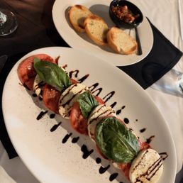 Mozzarella Caprese Mozzarella Caprese