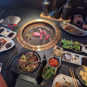 Chubby Cattle - Clay pot rice, Karage, Fried tofu, and all the Banchan we could fit in front of us! - Barbeque Near Me - Pleasanton, California Chubby Cattle - Clay pot rice, Karage, Fried tofu, and all the Banchan we could fit in front of us! - Barbeque Near Me - Pleasanton, California