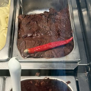 Creme de la Creme - Ice Cream & Frozen Yogurt Near Me - Prague, Puerto Rico
