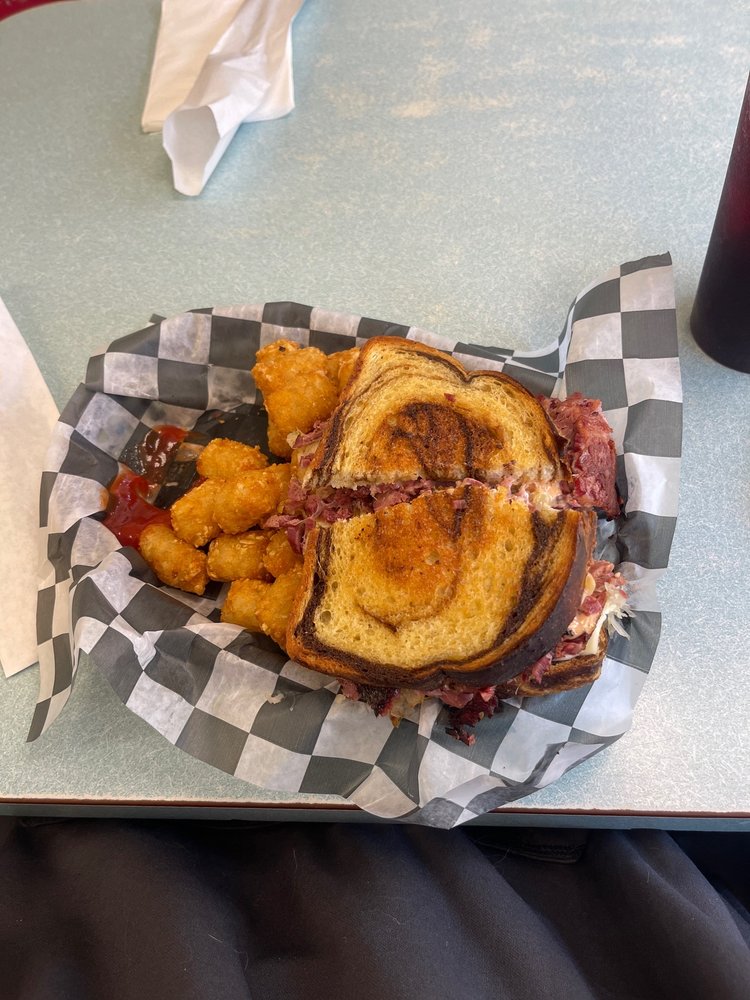 ARLENE’S TRUCK STOP Updated November 2024 60 Photos & 47 Reviews