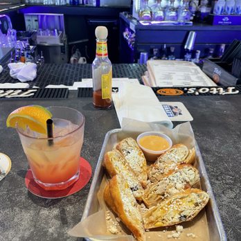 Social Waldo - Waldo Rolls - Sports Bars Near Me - Kansas City, Missouri