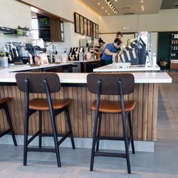 Starbucks - Front Counter at Starbucks Lima