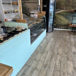 G M Paris Bakery