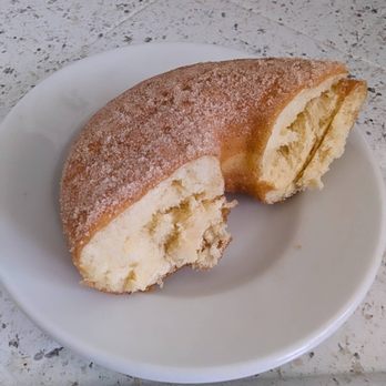 Friendly Donuts - Vegan cinnamon sugar round - Donuts Near Me - Orange, California Friendly Donuts - Vegan cinnamon sugar round - Donuts Near Me - Orange, California