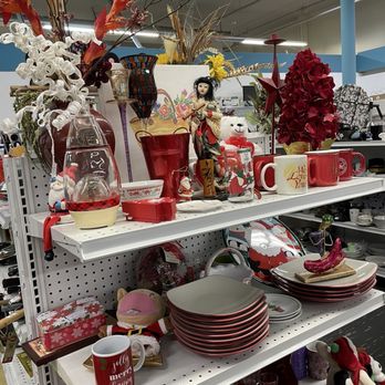 Goodwill Store & Donation Center - Color coordinated shelves - Thrift Stores Near Me - Berkeley, California