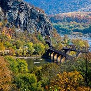 The Ledge House Bed & Breakfast - Beautiful view from the Ledge House B&B - Bed & Breakfast Near Me - Harpers Ferry, West Virginia The Ledge House Bed & Breakfast - Beautiful view from the Ledge House B&B - Bed & Breakfast Near Me - Harpers Ferry, West Virginia