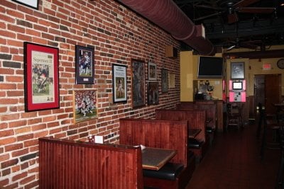 Costello's Tavern by null