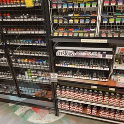 Artist & Craftsman Supply
